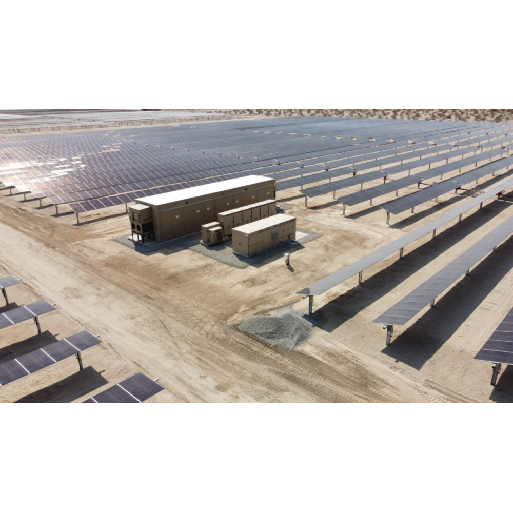 Batteries set new output record in California
