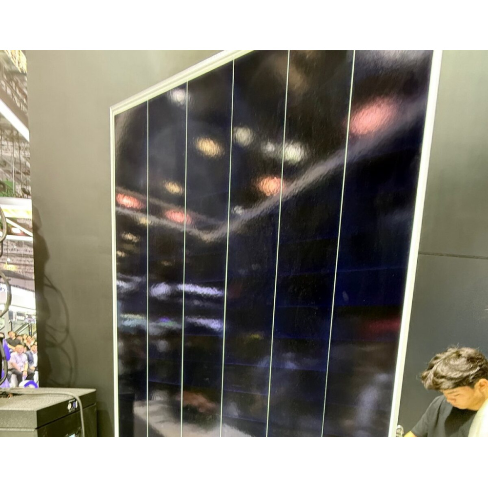 Longi unveils 700 W back-contact PV panel with world record silicon ...